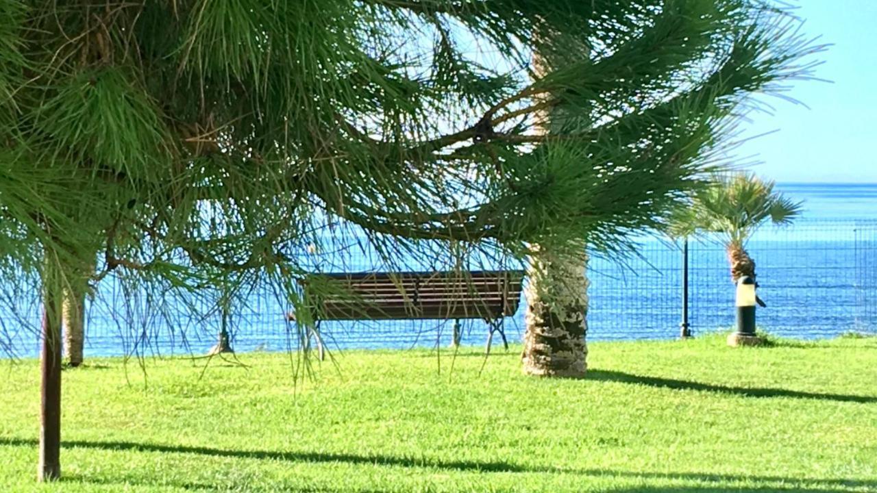Mi Capricho 4C Beachfront -Apartment With Sea View - Costa Del Sol Sitio de Calahonda エクステリア 写真