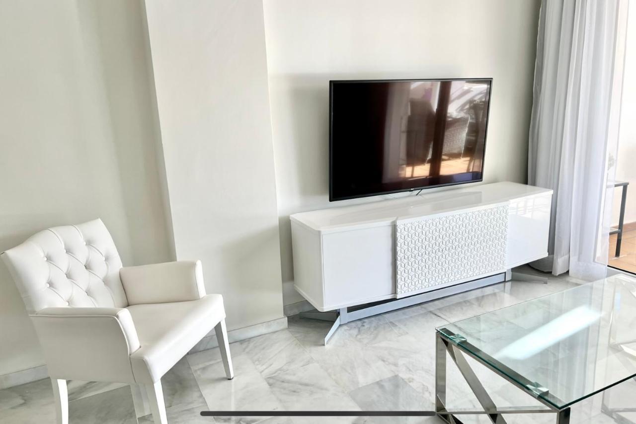 Mi Capricho 4C Beachfront -Apartment With Sea View - Costa Del Sol Sitio de Calahonda エクステリア 写真